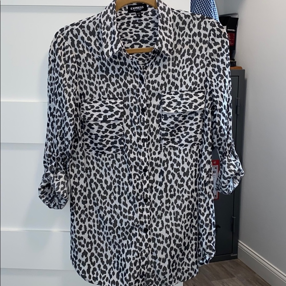 Express barely worn shirt
